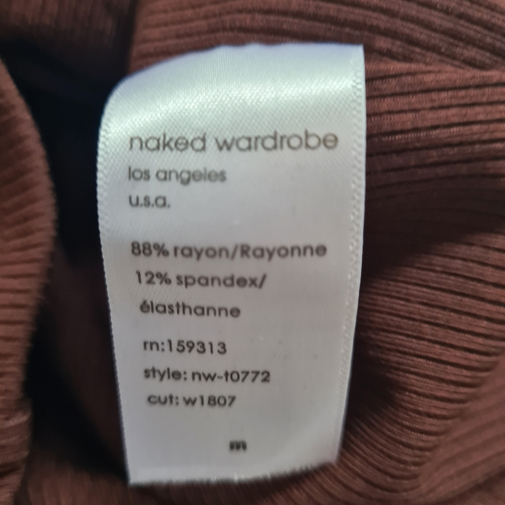 Naked wardrobe off shoulder long sleeve cropped top in chocolate brown - Picture 7 of 9